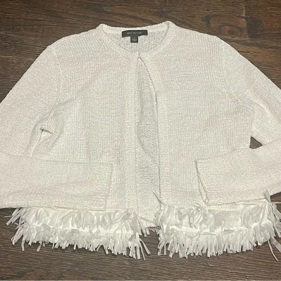 Ann Taylor elegant Cream Fringe Hem Cardigan size M - Picture 5 of 13